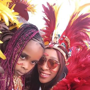 Meet your Posher, Atavia